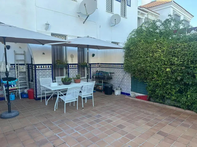 MAGNIFICA VIVIENDA EN URBANIZACION ALJAMAR - foto 3