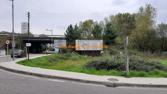 3114 BAJO COMERCIAL LOBREGO 408 M2  CERCA CENTRO PORRIÑO — 9