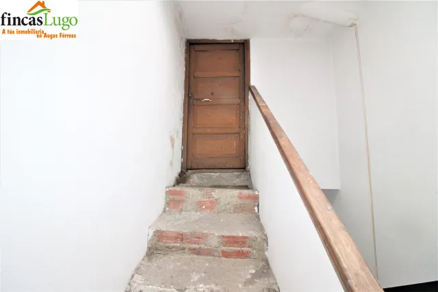 CASA CERCA DEL CENTRO — 29