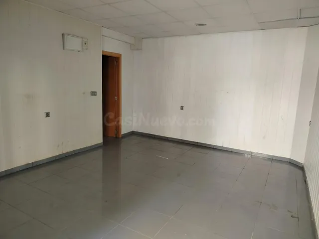 Local comercial de 36 m2 en Marxalenes, Valencia - foto 2