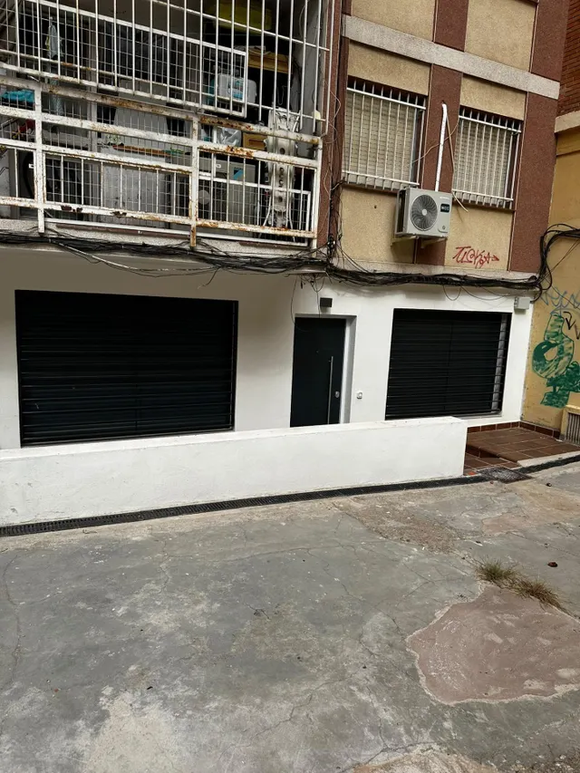 Local comercial 175m² en venta - Ventas — 2