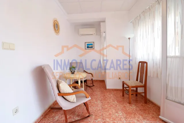¡A SOLO 1 MINUTO DE LA PLAYA! CÉNTRICO APARTAMENTO EN PRIMERA PLANTA DE 3 DORMITORIOS Y TERRAZA CON VISTAS AL MAR, EN LOS ALCÁZARES, MURCIA. — 26