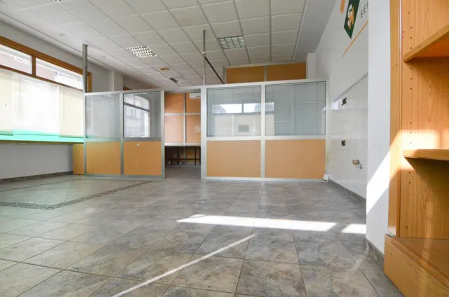 Urbis te ofrece un local en venta en Santa Marta de Tormes, Salamanca. — 18