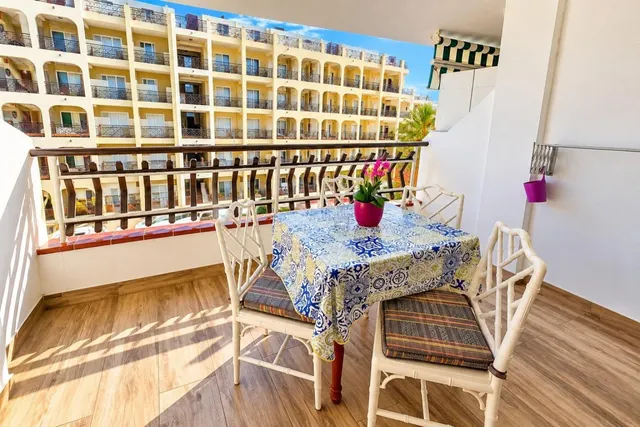 Apartamento con encanto de 1 dormitorio, buhardilla y terraza en Los Cristianos — 18