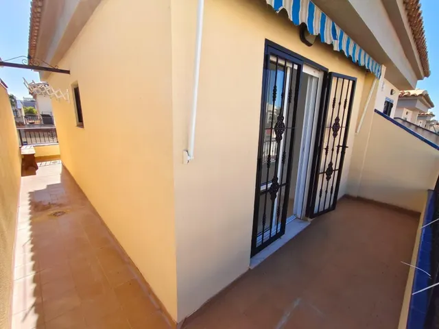 ADOSADO CON PISCINA EN AGUAS NUEVAS — 29