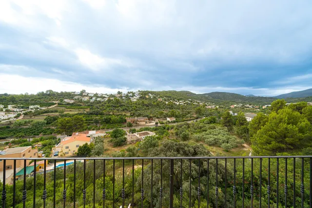 Villa  de 5 dormitorios en venta en Orba, Costa Blanca. — 28