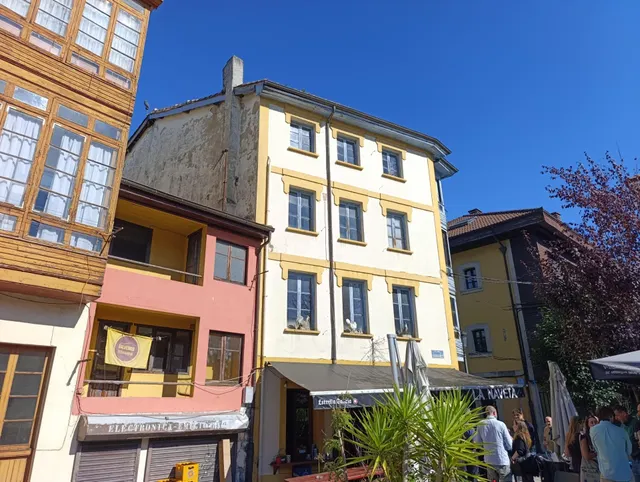 Edificio en venta en Plaza Dominganes, Nava