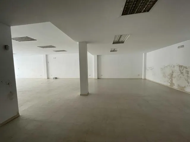 Local comercial 802m² en venta - Andalucia — 9