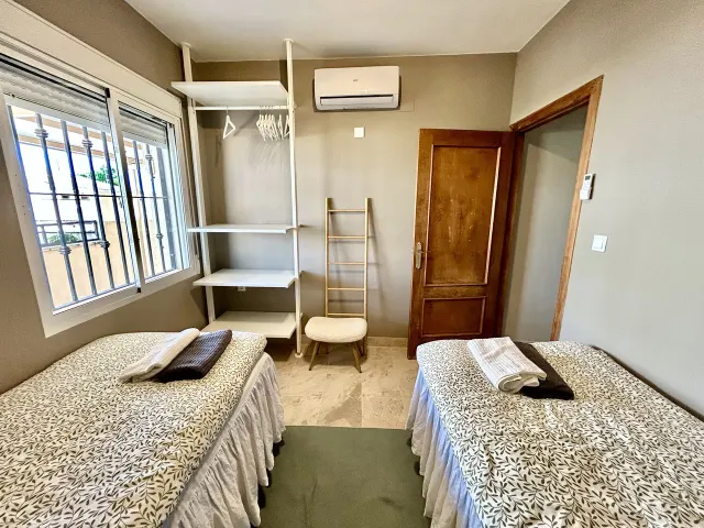 Villa 5 habitaciones 238m² en venta - La Zenia — 21