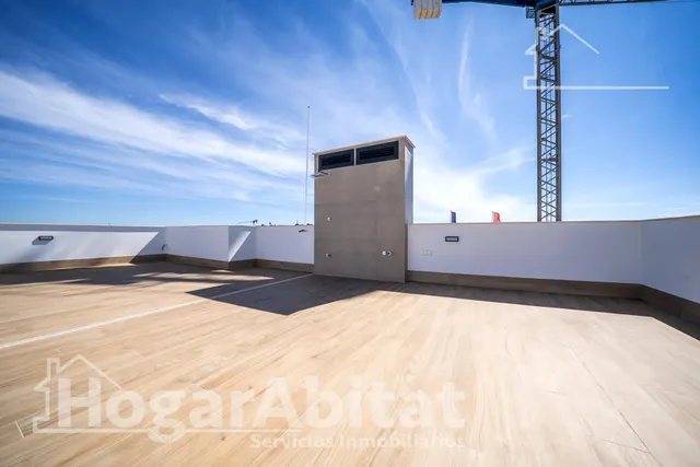 PRECIOSO ADOSADO A ESTRENAR CON PISCINA PRIVADA Y TERRAZA — 27