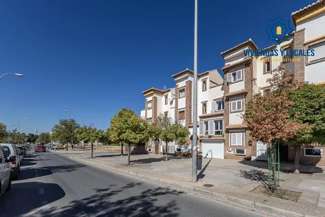 VIVIENDA con encanto en PALACIO DE DEPORTES — 39