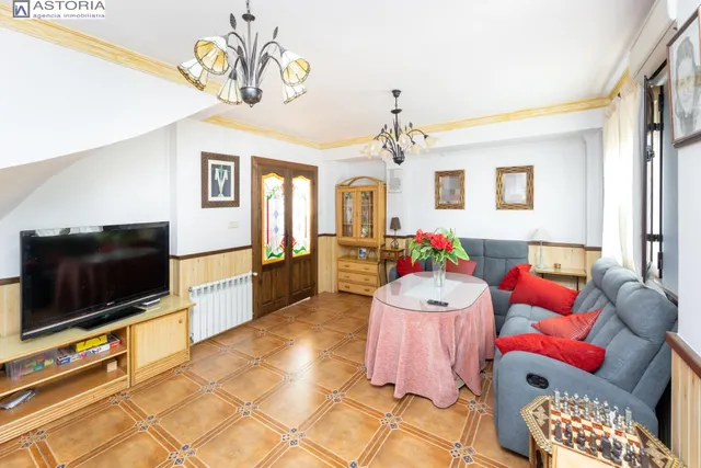 VIVIENDA PAREADA EN MONTELUZ — 25