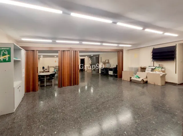 3 LOCALES COMERCIALES EN  ZONA INSTITUT — 34