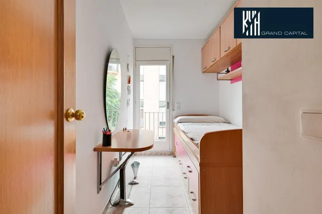 CASA EN ANGLÈS — 33
