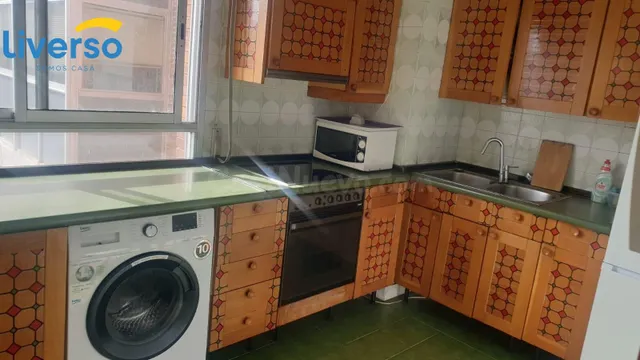 Se alquilan habitaciones, gastos pagados zona centro cerca d - foto 4