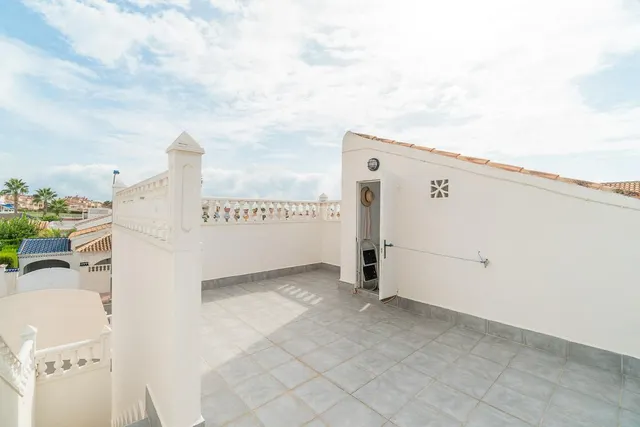 Encanto mediterráneo con espacio para disfrutar todo el año — 24