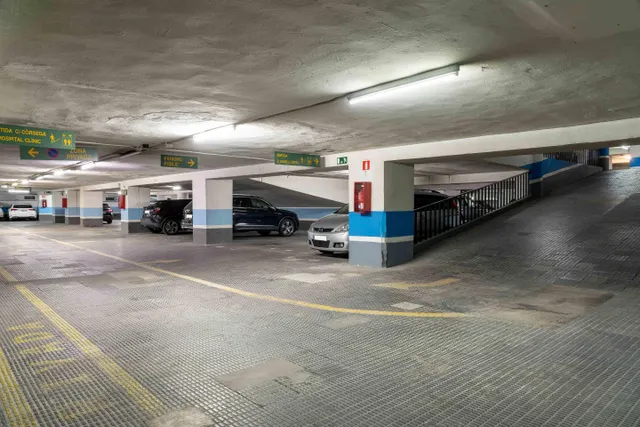 Parking de moto 2m² en alquiler - Eixample — 18