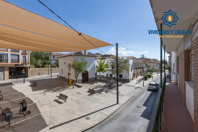 Edificio con gran potencial de inversión en La Zubia — 10