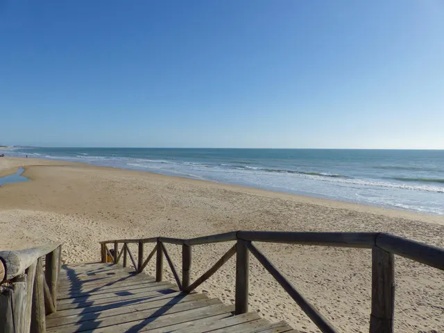 PISO EN COSTA BALLENA CON PISCINA, PADEL, GARAJE Y TRASTERO — 37