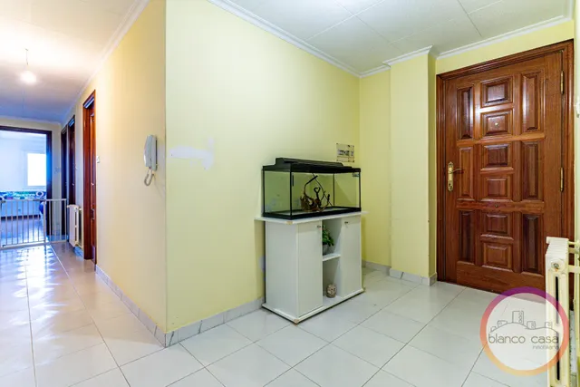 ✨ ¡AMPLIO PISO de 144 m2 con ASCENSOR y TERRAZA cubierta en CARBALLO por 139.990€! — 16
