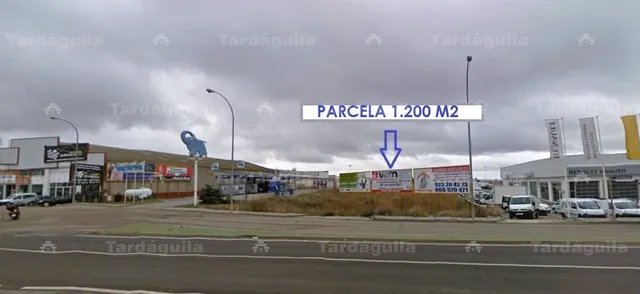 PARCELA DE 1.200 M2, EN 1ª LÍNEA DE CARRETERA VALLADOLID. — 3