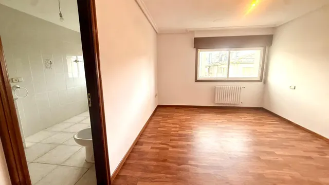 Piso de calidad en venta en el corazón de Maceda con Garaje. 140 m2 útiles. Entrar a vivir. — 35