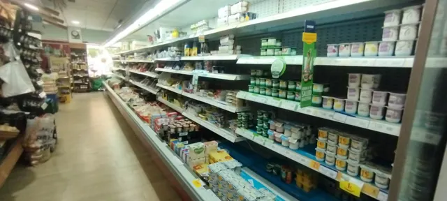 Local comercial junto a Angel Bruna de 125 m2 — 14