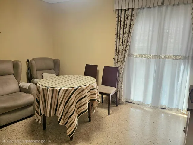 Piso de 4 dormitorios con plaza de garaje en San Basilio, con terraza de 20 m2 anexa al trastero en la cubierta. — 26