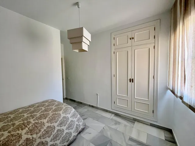 Amplio piso de 3 dormitorios en El Ejido — 13