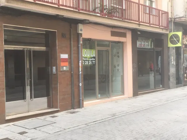MONTE SU NEGOCIO EN EL CENTRO DE SALAMANCA. — 2