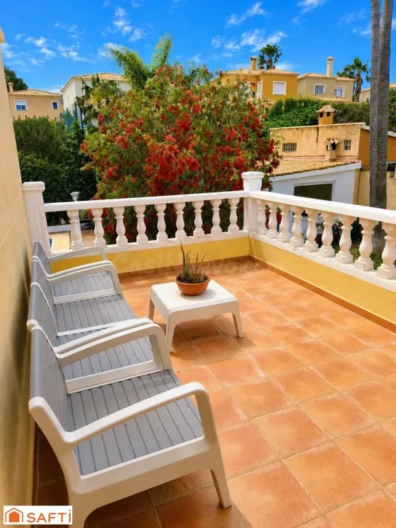 Tu refugio mediterráneo: privacidad, espacio y una villa para disfrutar sin limites — 13