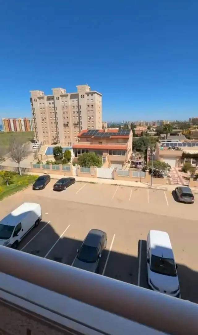 Piso con piscina, gareje y excelentes vistas a la playa y mo - foto 4