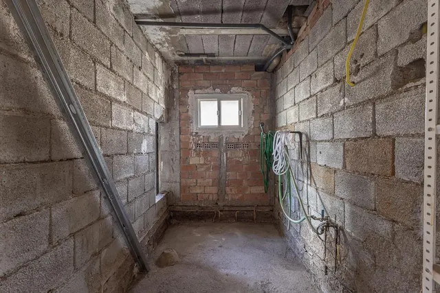 Casa en venta en Monachil (Granada) – Amplia, luminosa y con gran potencial — 38