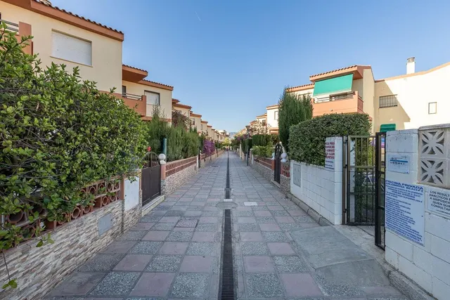 Fantástica casa en pleno paseo marítimo de Salobreña. - foto 5