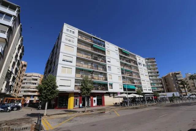 Apartamento recientemente reformado al lado del mar !!! — 45