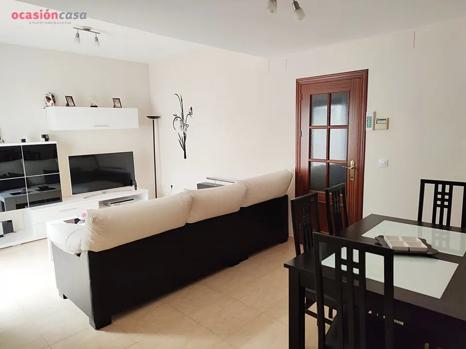 PRECIOSA CASA EN EL CARPIO!!