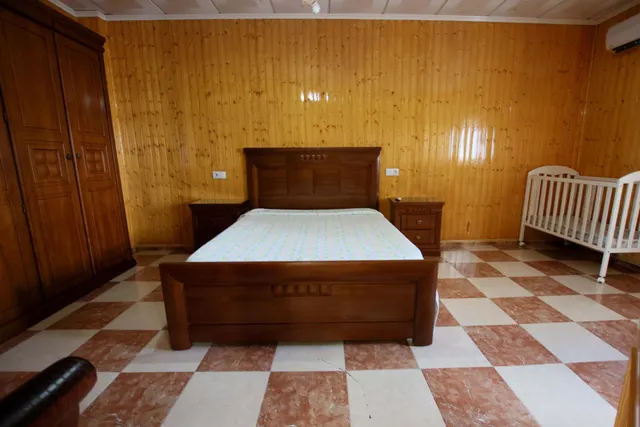 Fantástica casa en Montijo, con amplias estancias, totalmente equipada para entrar a vivir. — 48