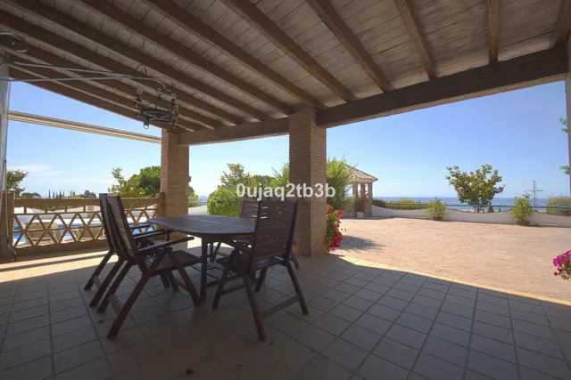 Chalet 6 habitaciones 292m² en venta - Costa Del Sol - foto 4