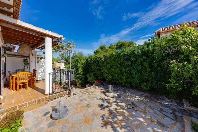 Precio bungalow con jardin y piscina comunitaria en urbanizacion lago jardin ii (los balcones) Torrevieja — 17
