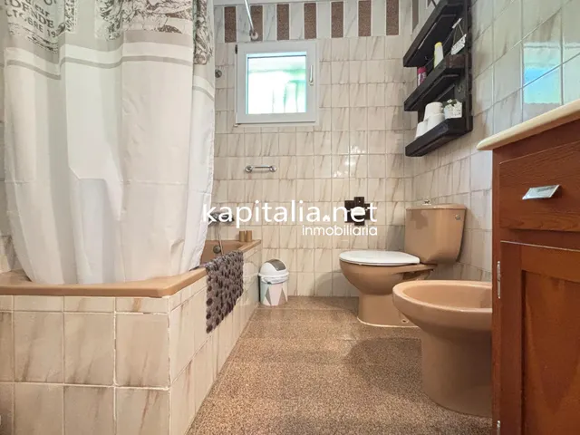 Restaurante y zona de ocio en Gaianes — 8