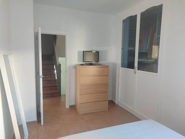 EXCELENTE UNIFAMILIAR CON VAROS AMBIENTES PARA LA FAMILIA — 22