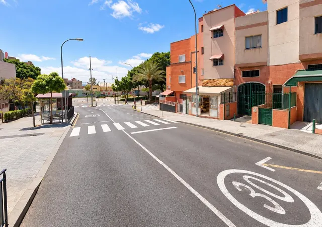 LOCAL COMERCIAL EN VENTA EN LOS PRÍNCIPES (S/C DE TENERIFE) - foto 2