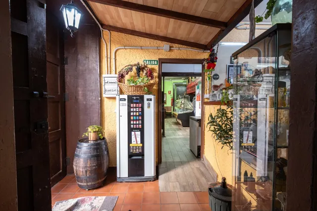 ¡Oportunidad única! Traspaso de restaurante en el corazón de - foto 3