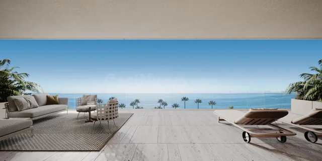 Ático duplex de 3 dormitorios frontal mar Estepona