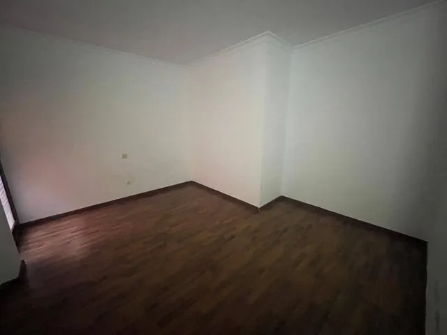 PISO EN VECINDARIO — 14