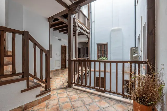 VENTA DE CÉNTRICO PISO DÚPLEX EN CALLE ELVIRA - GRANADA — 5