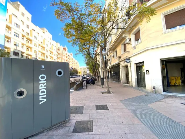Local comercial 155m² en venta - Goya — 28