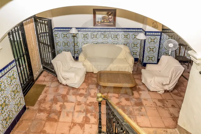 Casa con Carácter y Gran Potencial en el Centro de Enguera - foto 3