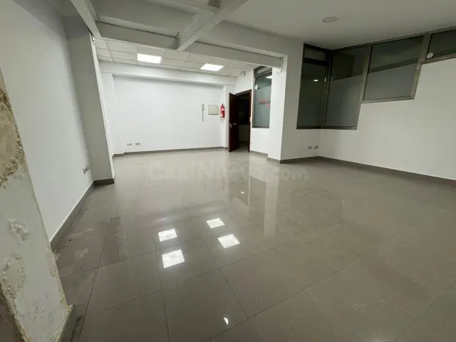 ¡¡ATENCION EMPRENDEDORES!! AMPLIA OFICINA EN ALQUILER EN AVE - foto 2