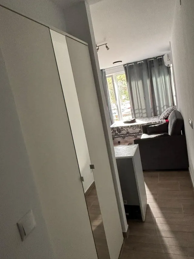 Acogedor Apartamento Reformado en Benidorm, Ideal para Inversión — 17